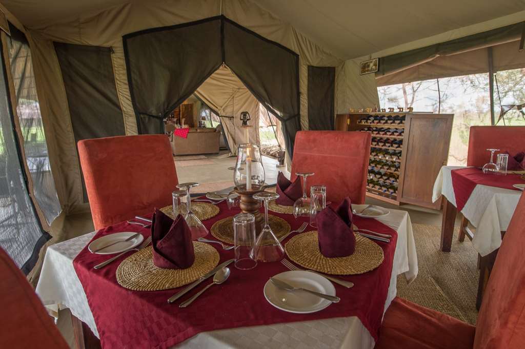 Karibu Camps And Lodges Sametu Camp Serengeti Robanda Restaurante foto